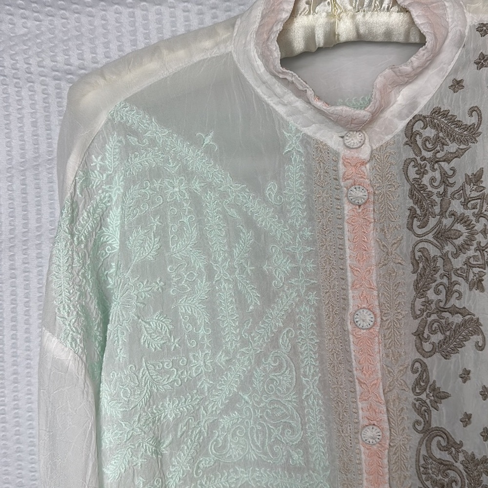 Johnny Was Embroidered Blouse - Picture 12 of 13
